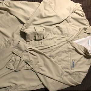 Men’s Columbia, long sleeve button down khaki PFG shirt worn one time